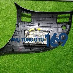 Nắp túi khí phải Civic