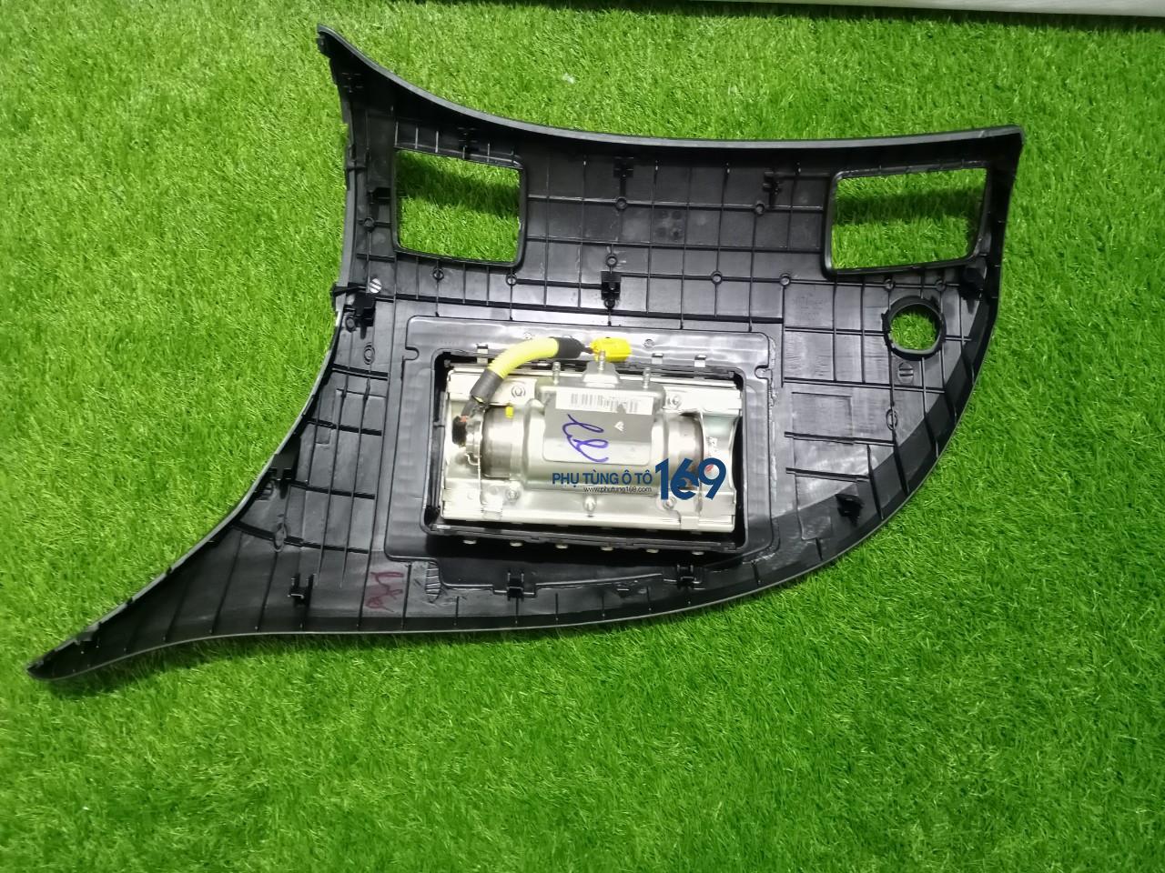 Nắp túi khí phải Civic Nắp túi khí phải Civic