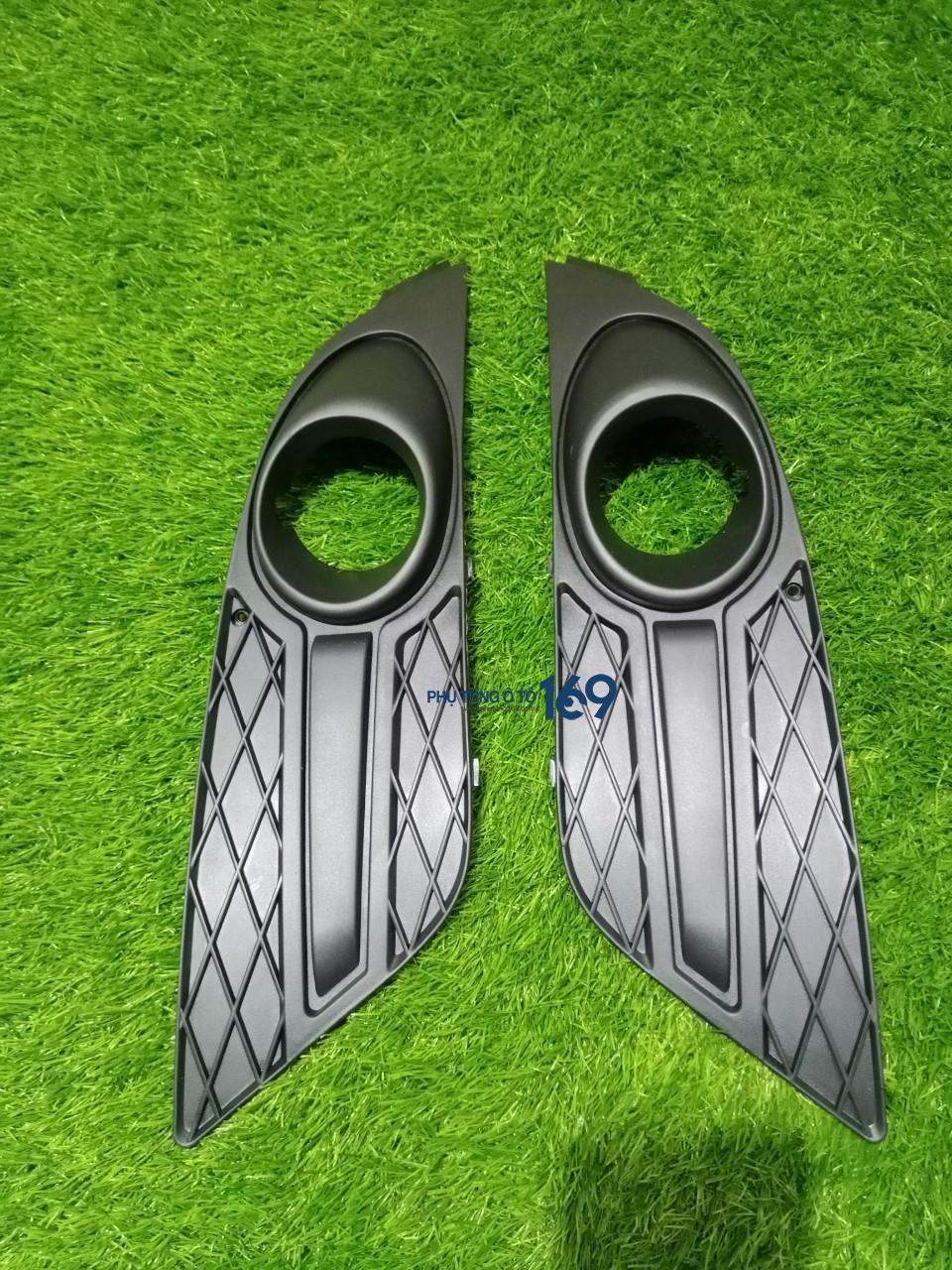 Ốp đèn gầm trái Focus Ốp đèn gầm trái Focus