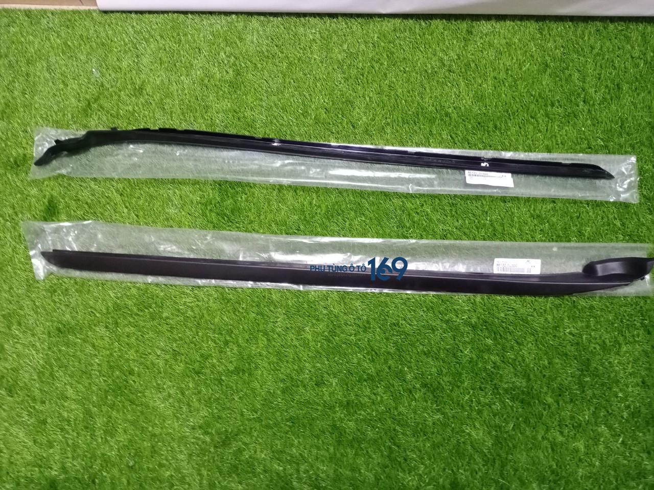 Ốp góc kính chắn gió I30 Ốp góc kính chắn gió I30
