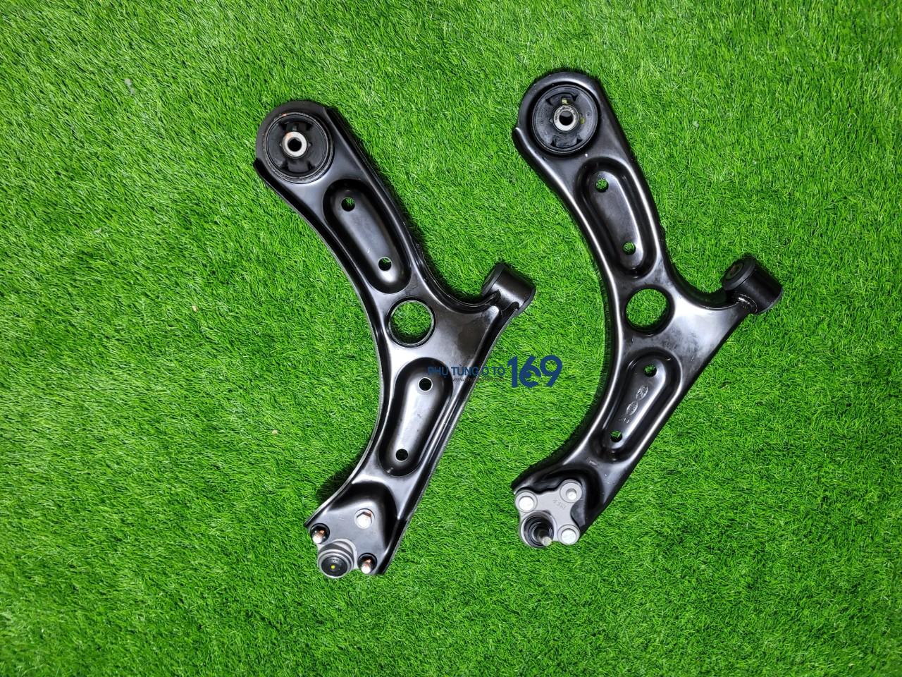 Càng A phải Cerato Càng A phải Cerato