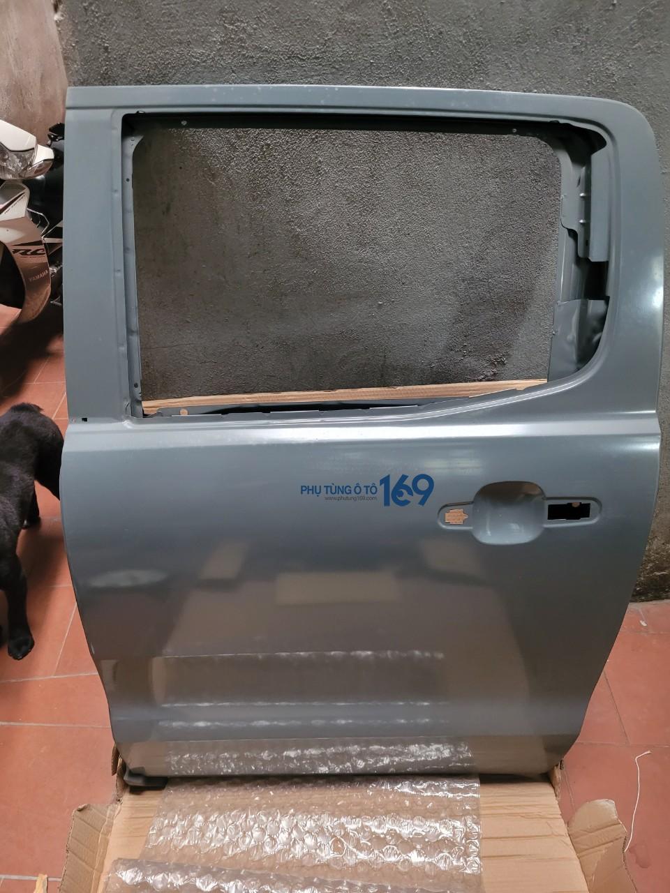 Cánh cửa sau lái Ranger Cánh cửa sau lái Ranger