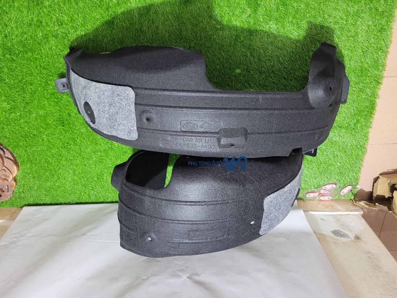 Chắn bùn cua lốp sau phải Rondo Chắn bùn cua lốp sau trái Rondo