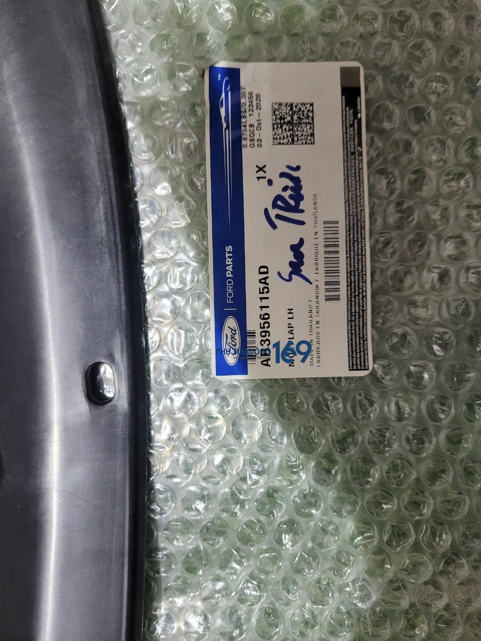 Chắn bùn lòng dè sau Ranger Chắn bùn lòng dè sau Ranger