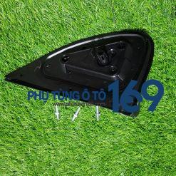 Chân gương lái Fortuner