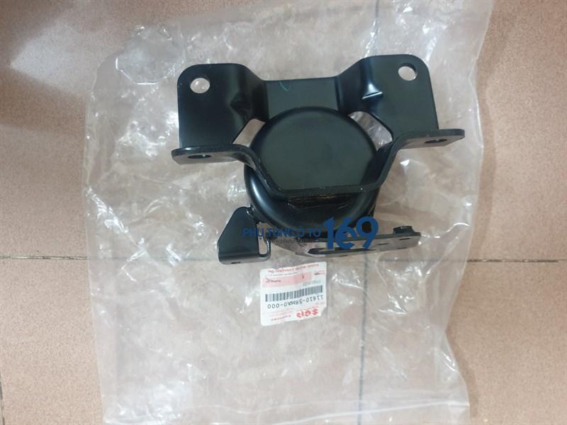 Chân máy trái Ertiga Chân máy trái Ertiga