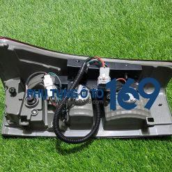 Đèn hậu trái Dmax