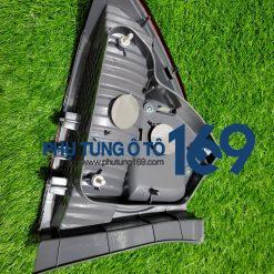 Đèn hậu ngoài phải Civic