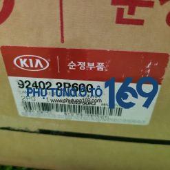 Đèn hậu ngoài phải Sorento