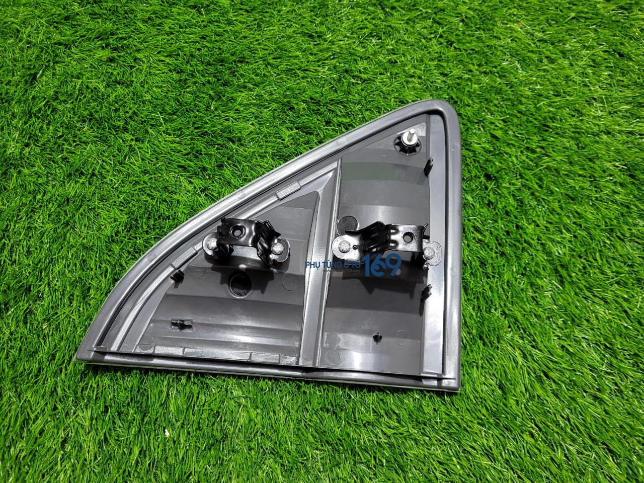 Đèn hậu trong phải Bt50 Đèn hậu trong phải Bt50