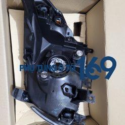 Đèn pha phải Everest