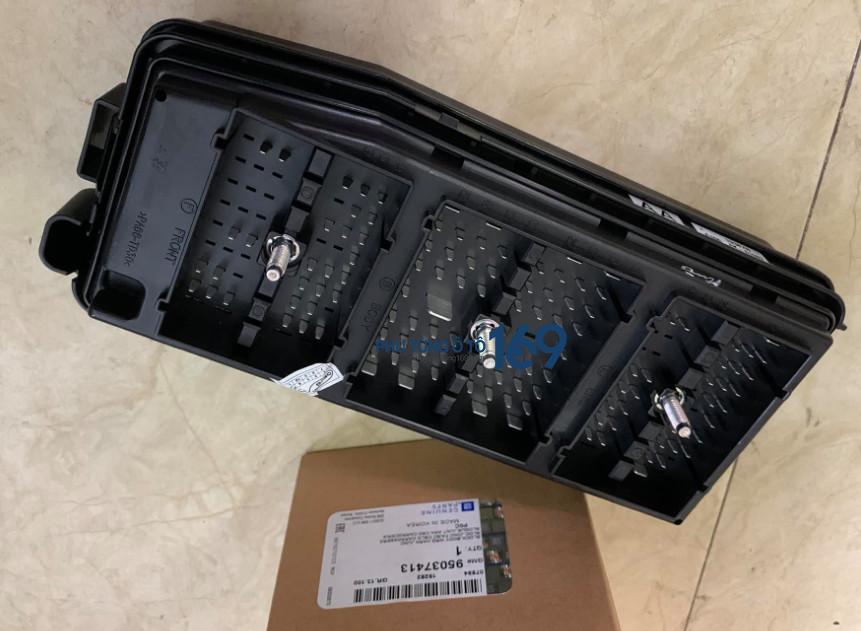 Hộp cầu chì Captiva Hộp cầu chì Captiva