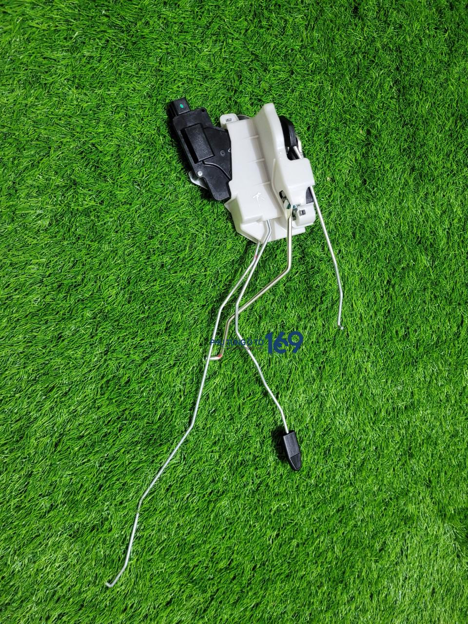 Khóa ngậm cửa trước Morning Khóa ngậm cửa trước Morning