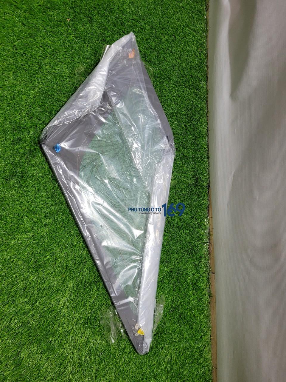 Kính hông sau Fortuner Kính hông sau Fortuner