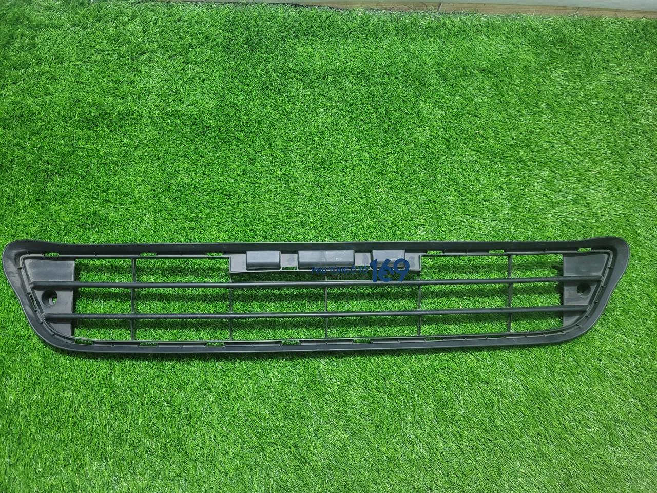 Lưới cản trước Innova Lưới cản trước Innova