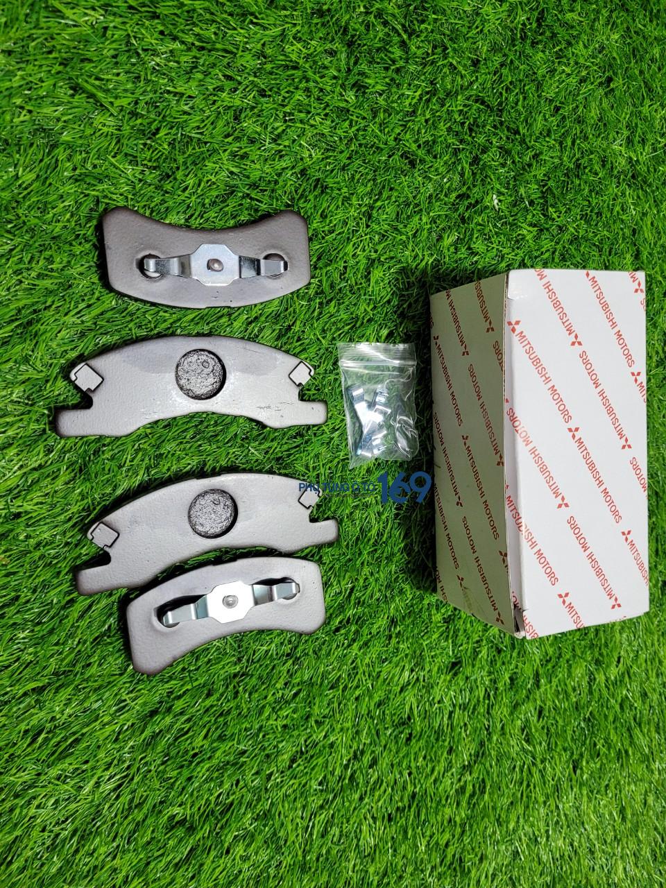 Má phanh trước Attrage Má phanh trước Attrage