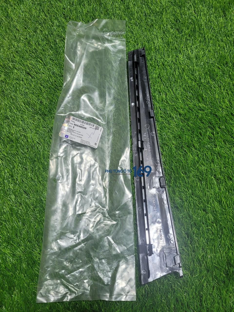 Ốp trụ dọc cửa trước phải Lacetti Ốp trụ dọc cửa trước phải Lacetti