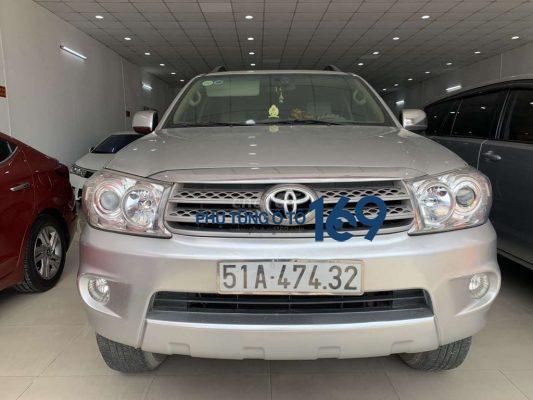 Toyota Fortuner 2010