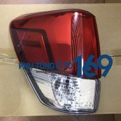 Đèn hậu ngoài phụ Subaru Forester