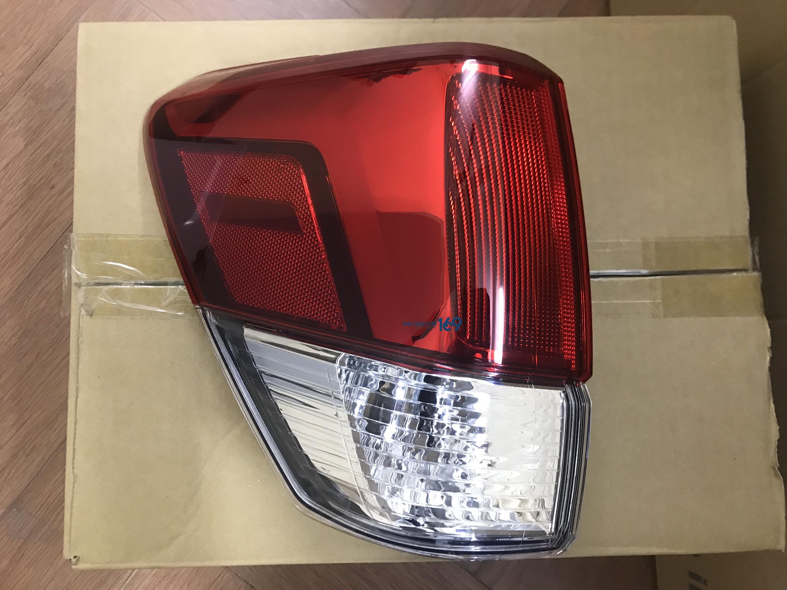 Đèn hậu ngoài phụ Subaru Forester Đèn hậu ngoài phụ Subaru Forester