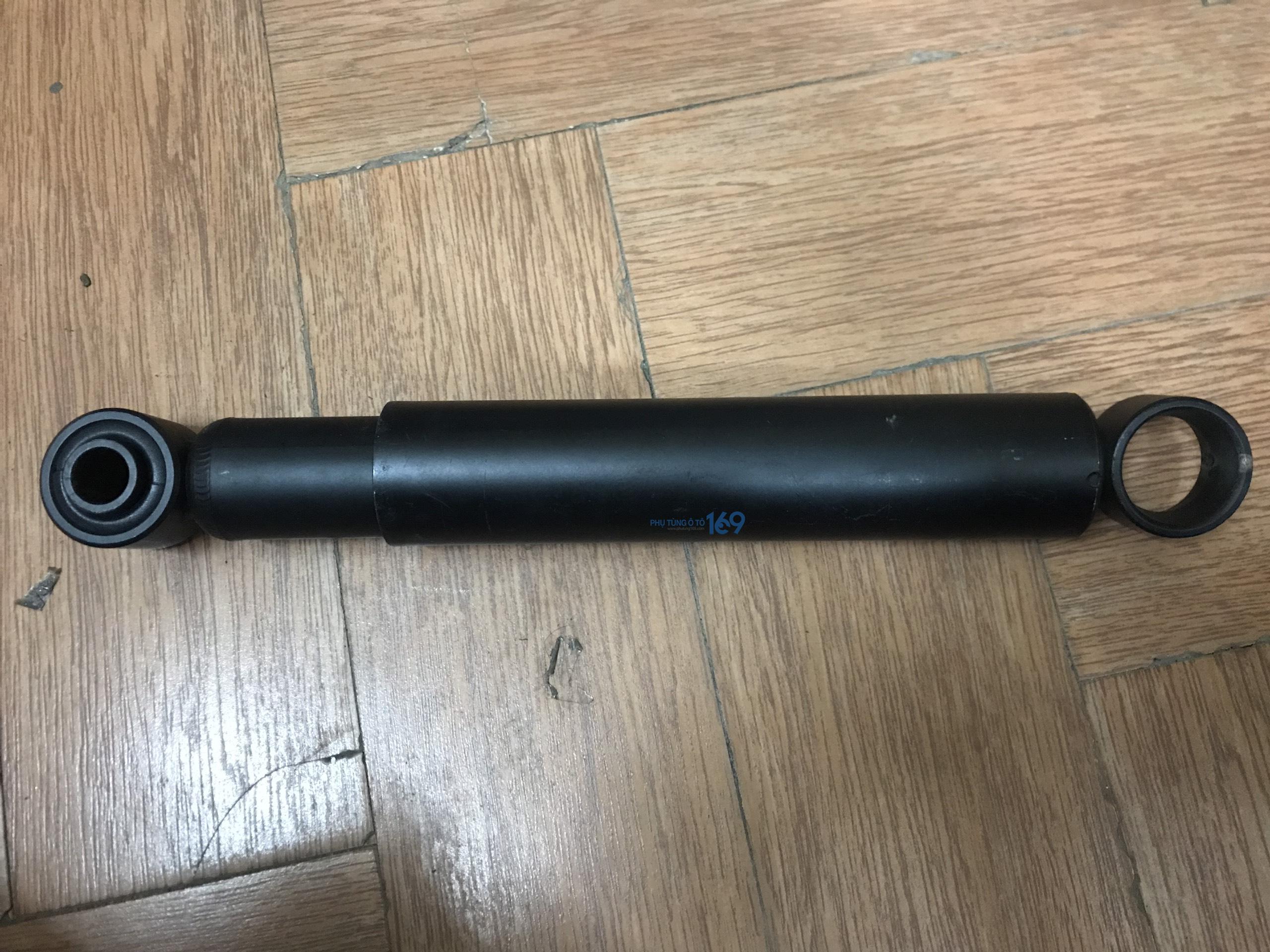 Giảm xóc sau Nissan Patrol Giảm xóc sau Nissan Patrol