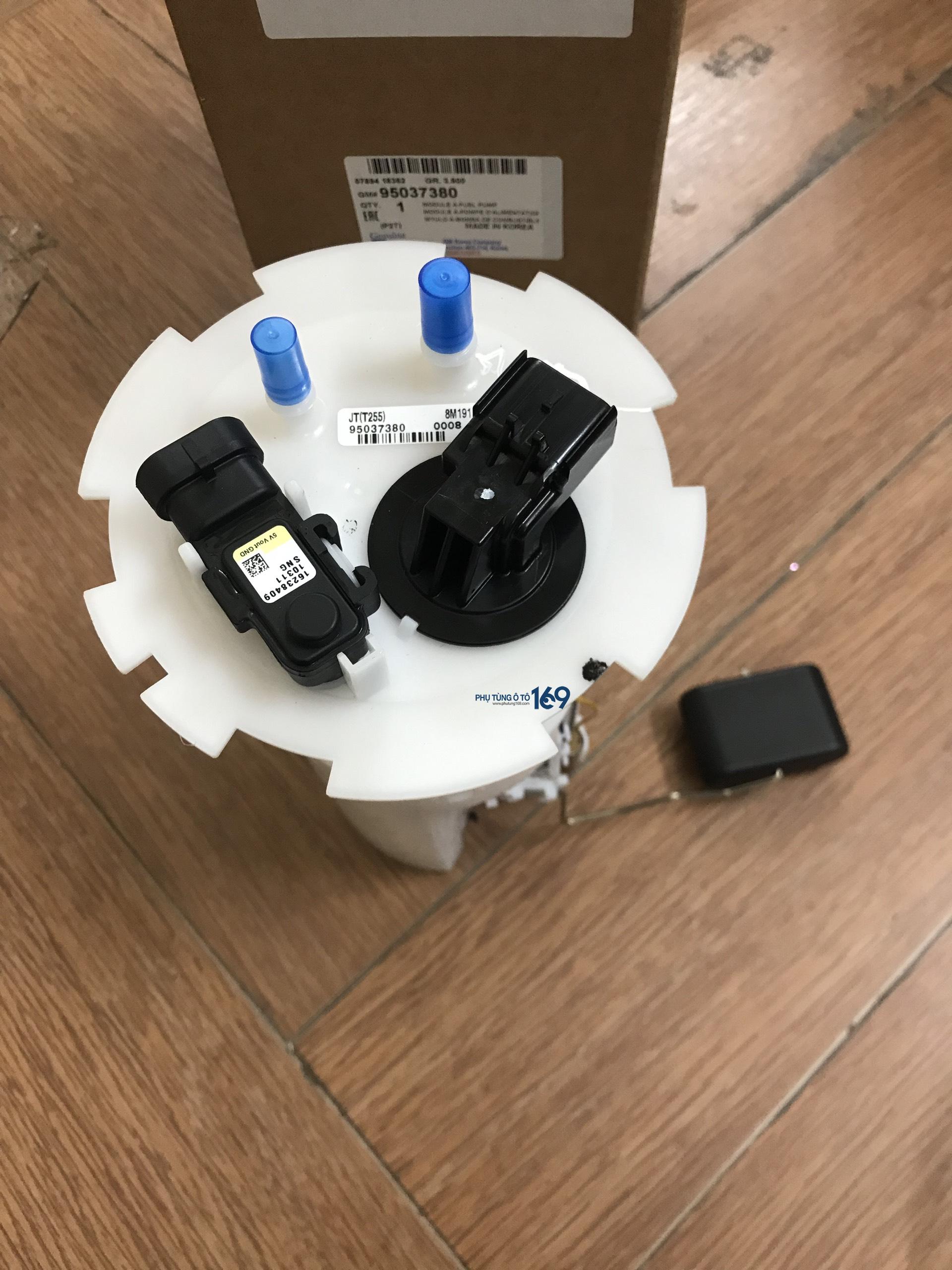 Cụm bơm xăng 2 vòi thẳng Gentra X Cụm bơm xăng 2 vòi thẳng Gentra X