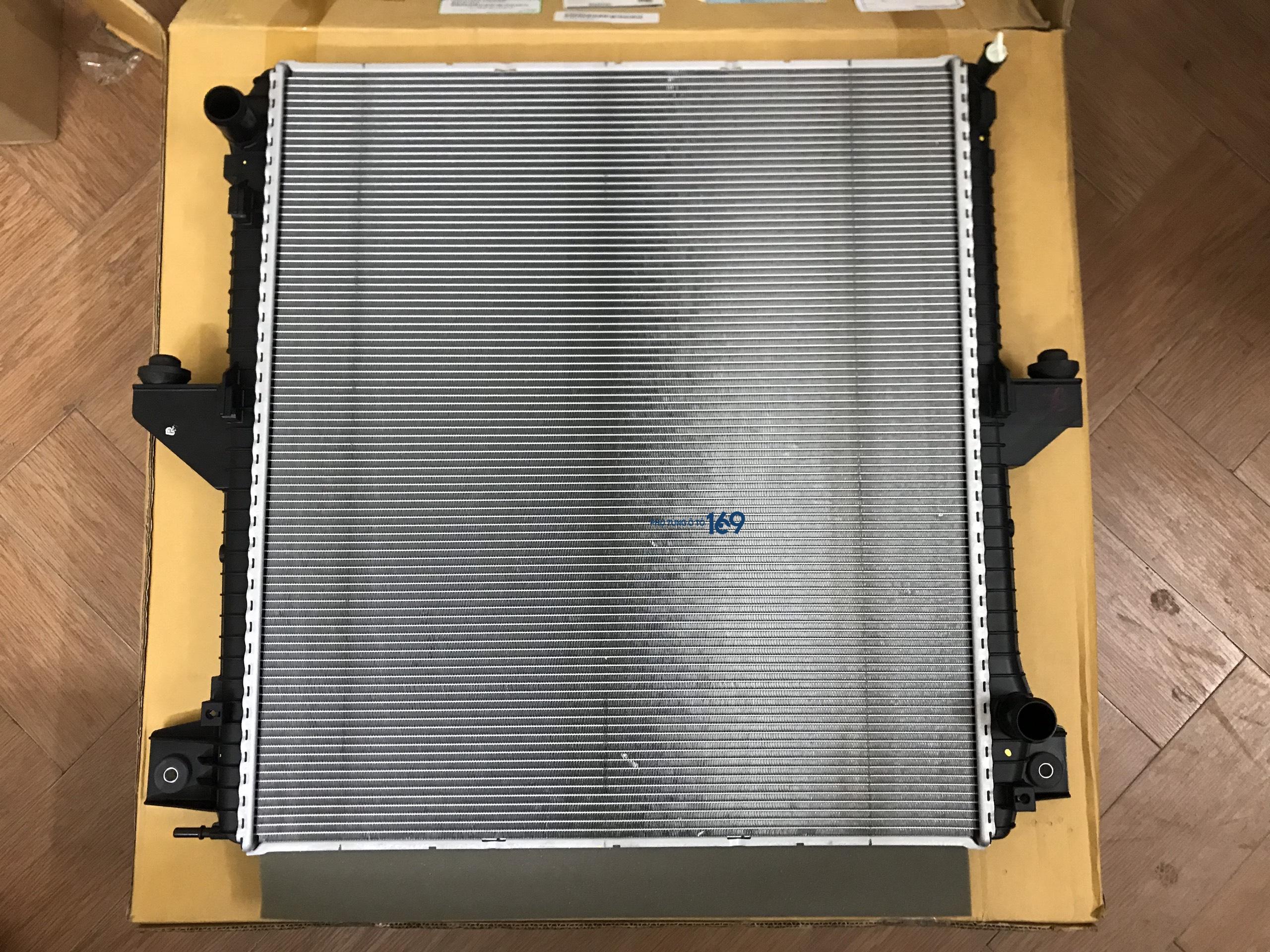 Két nước liền giàn nóng Everest Két nước liền giàn nóng Everest