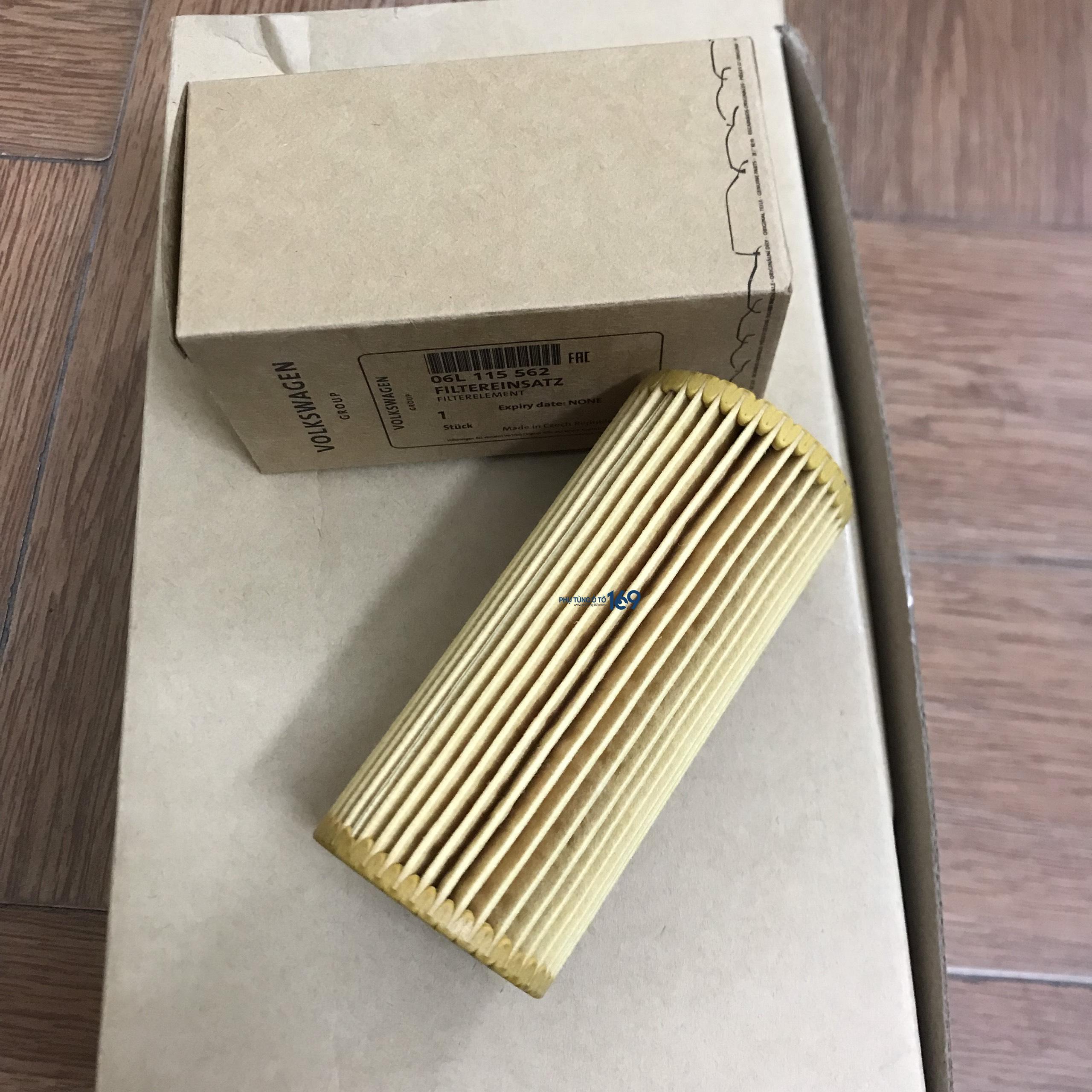 Lọc dầu nhớt động cơ Audi Q5 2.0 Lọc dầu nhớt động cơ Audi Q5 2.0