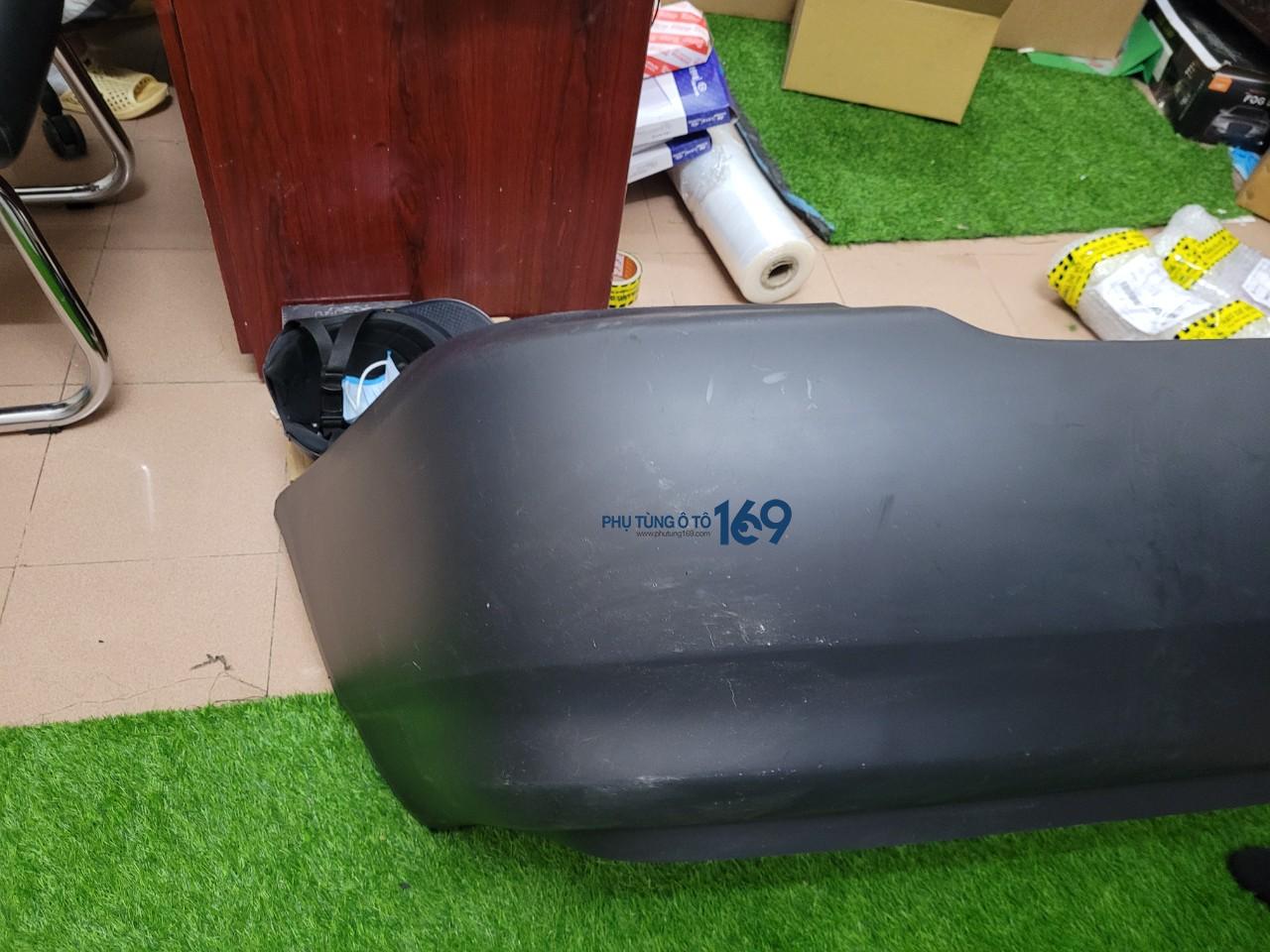 Ba đờ xốc sau Altis Ba đờ xốc sau Altis