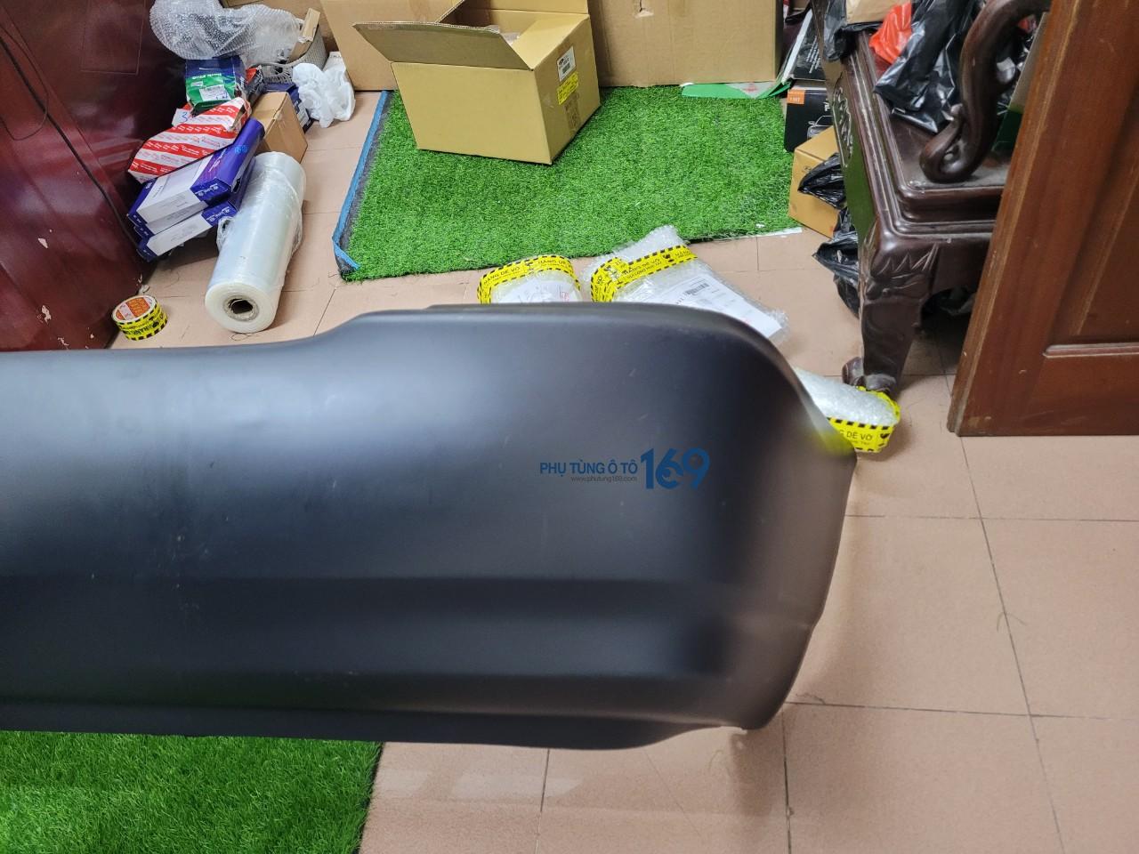 Ba đờ xốc sau Altis Ba đờ xốc sau Altis