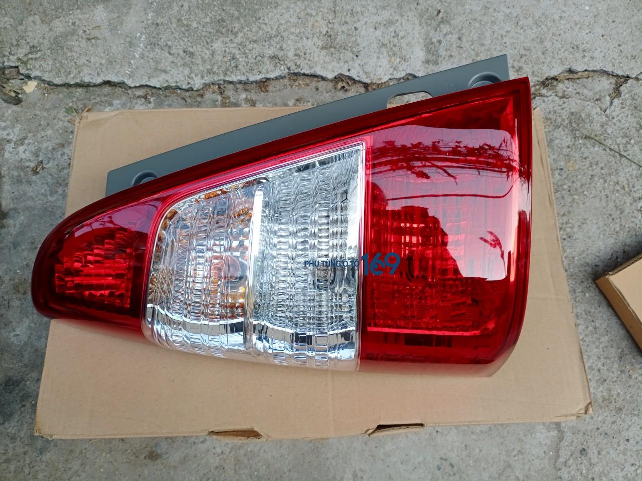 Đèn hậu phải Innova Đèn hậu phải Innova