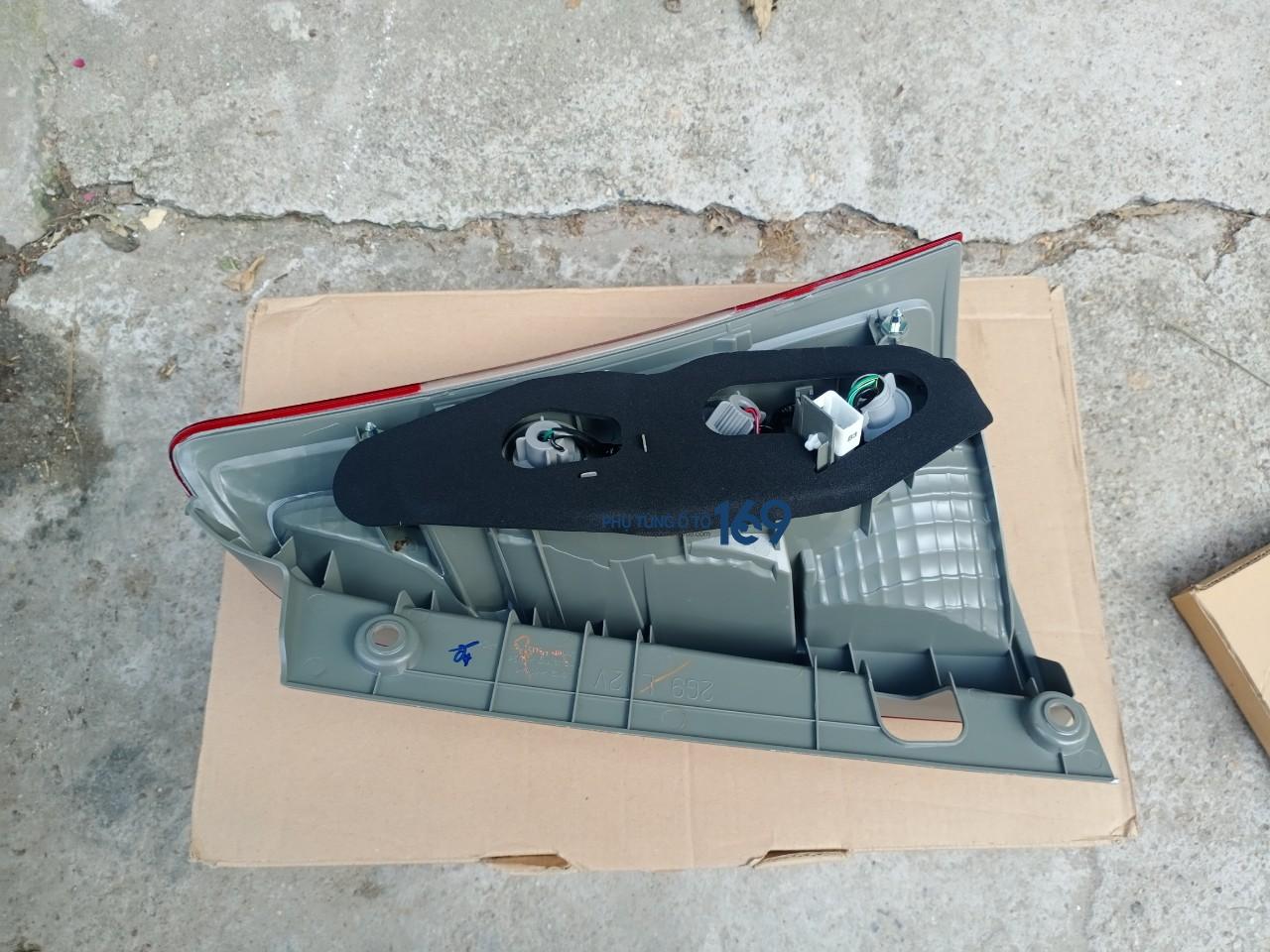 Đèn hậu phải Innova Đèn hậu phải Innova