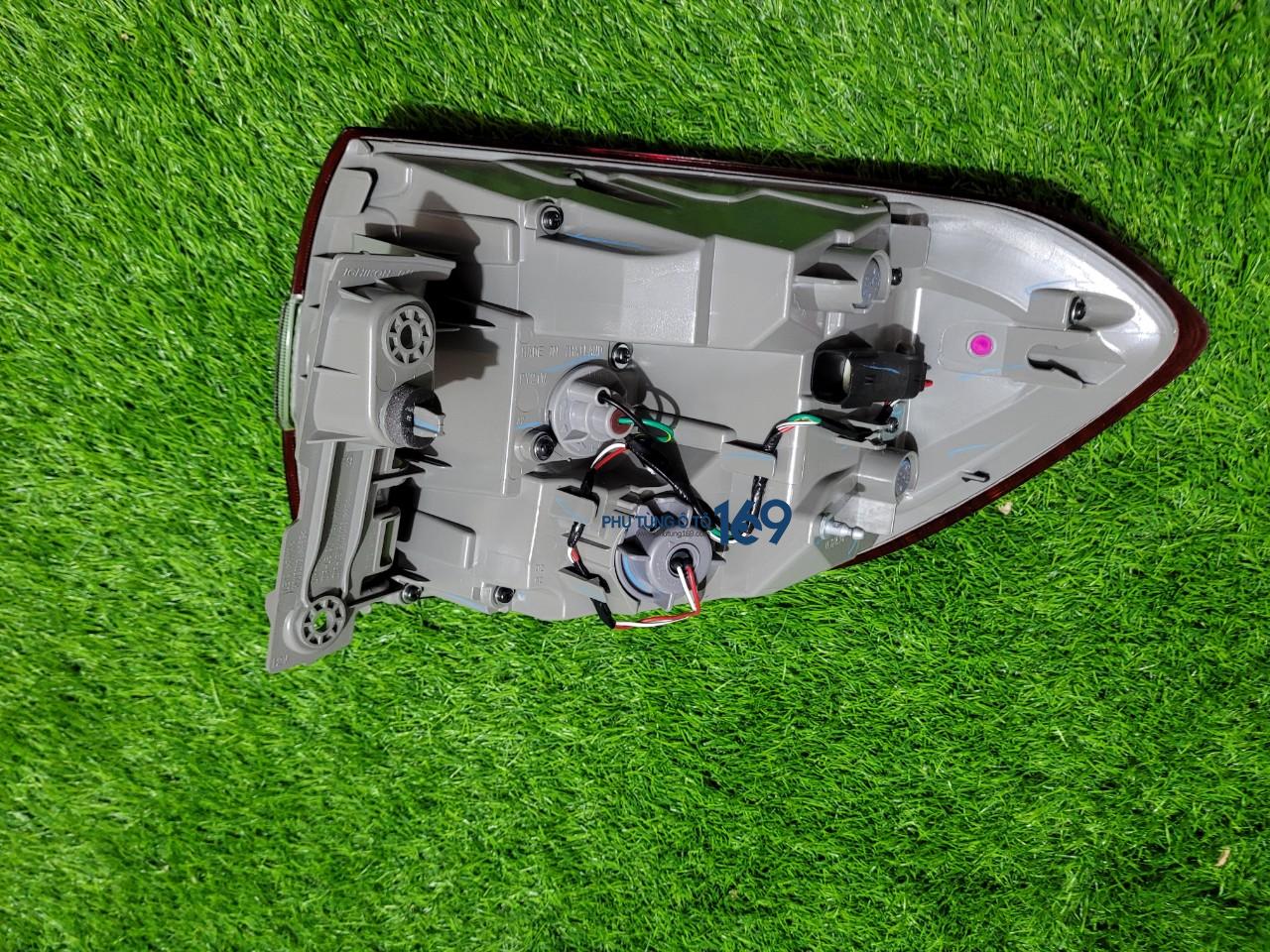 Đèn hậu ngoài Everest Đèn hậu ngoài Everest