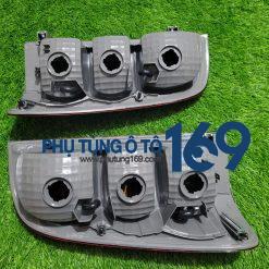 Đèn hậu trái Hilux