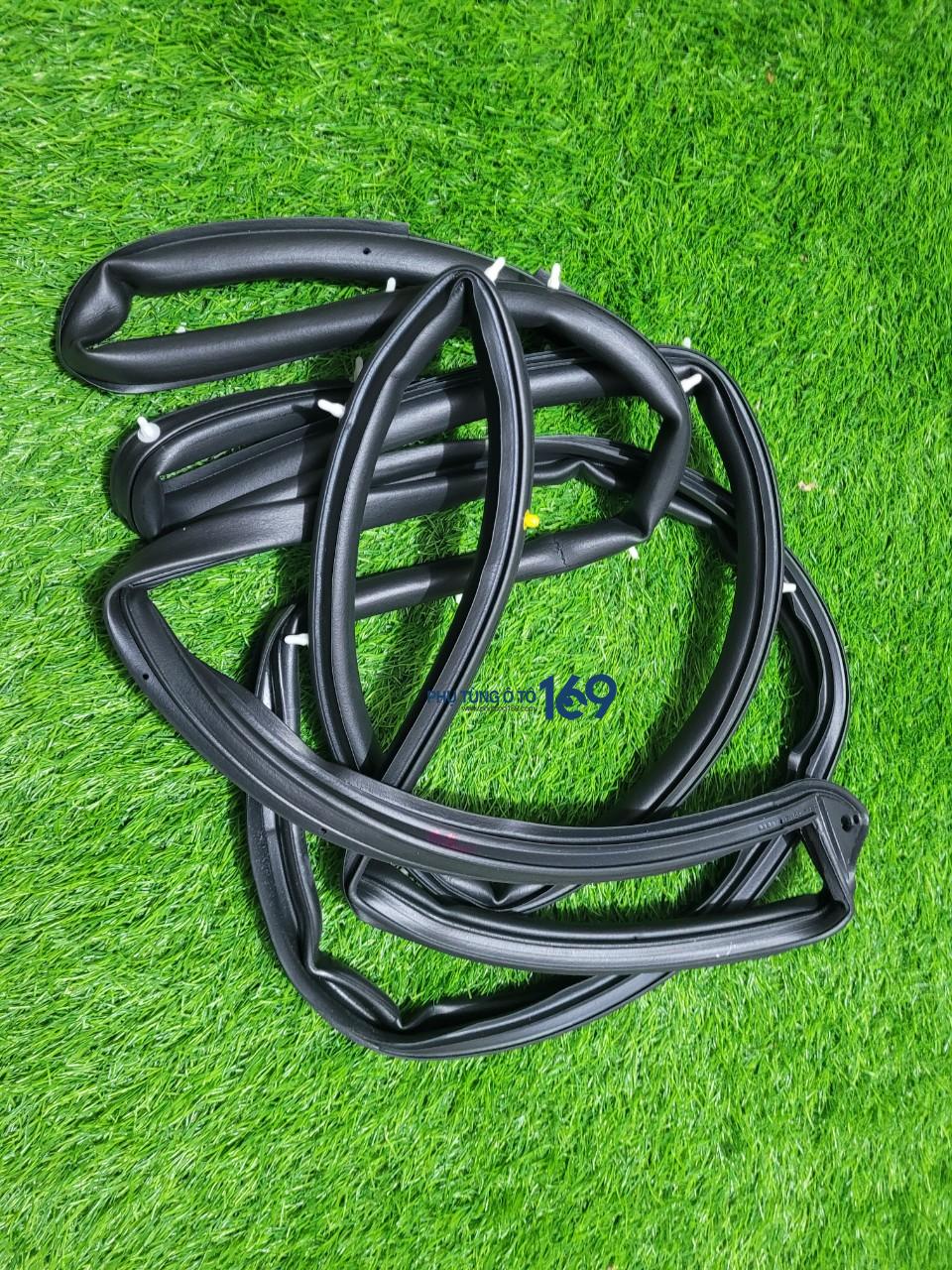 Gioăng cánh cửa Bongo 3 Gioăng cánh cửa Bongo 3