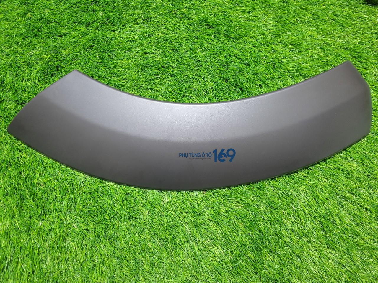 Ốp phồng cửa xe Everest Ốp phồng cửa xe Everest