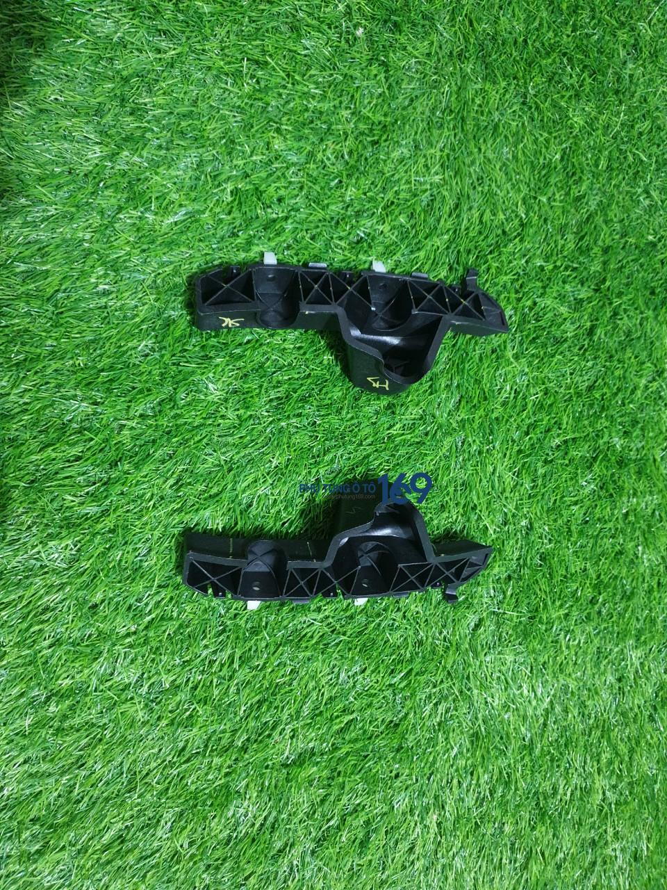 Phe cài cản trước Accent Phe cài cản trước Accent