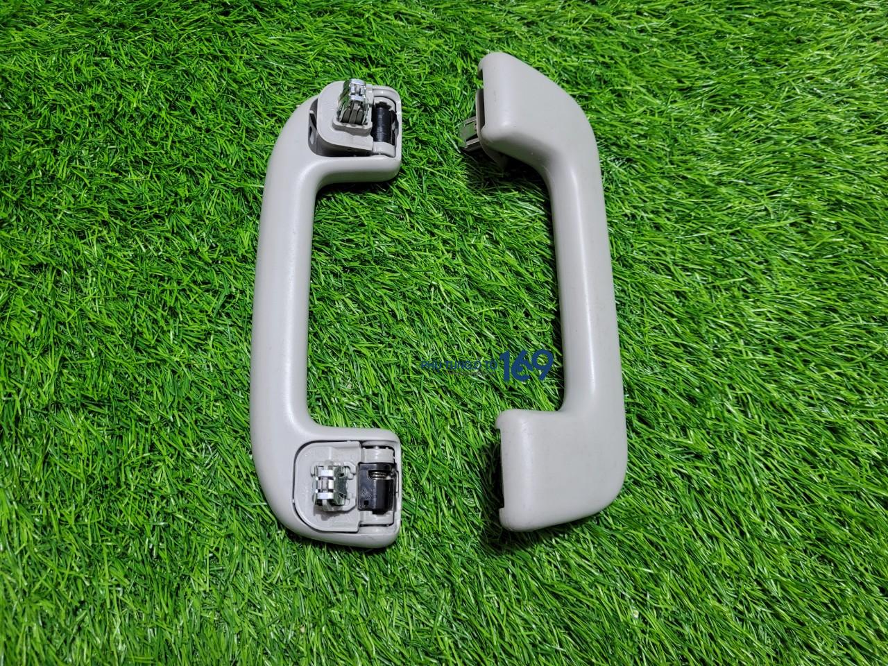 Tay vịn trần phải Vios Tay vịn trần phải Vios