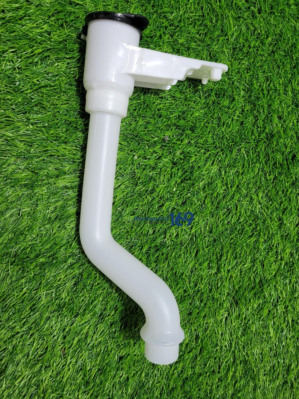 Cổ bình nước rửa kính Fortuner Cổ bình nước rửa kính Fortuner