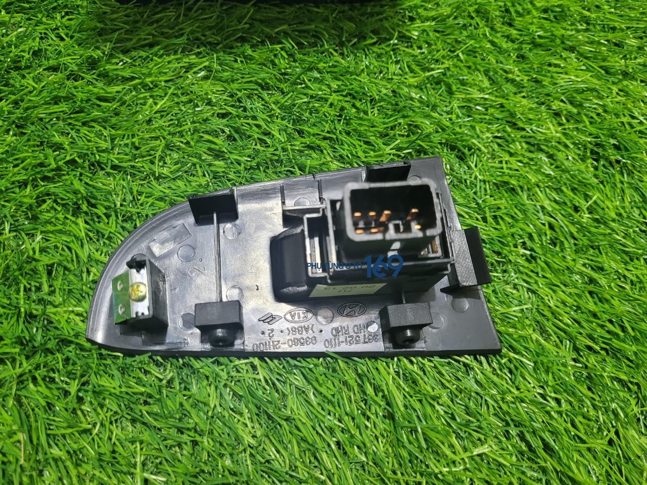 Công tắc lên kính phải Elantra Công tắc lên kính phải Elantra