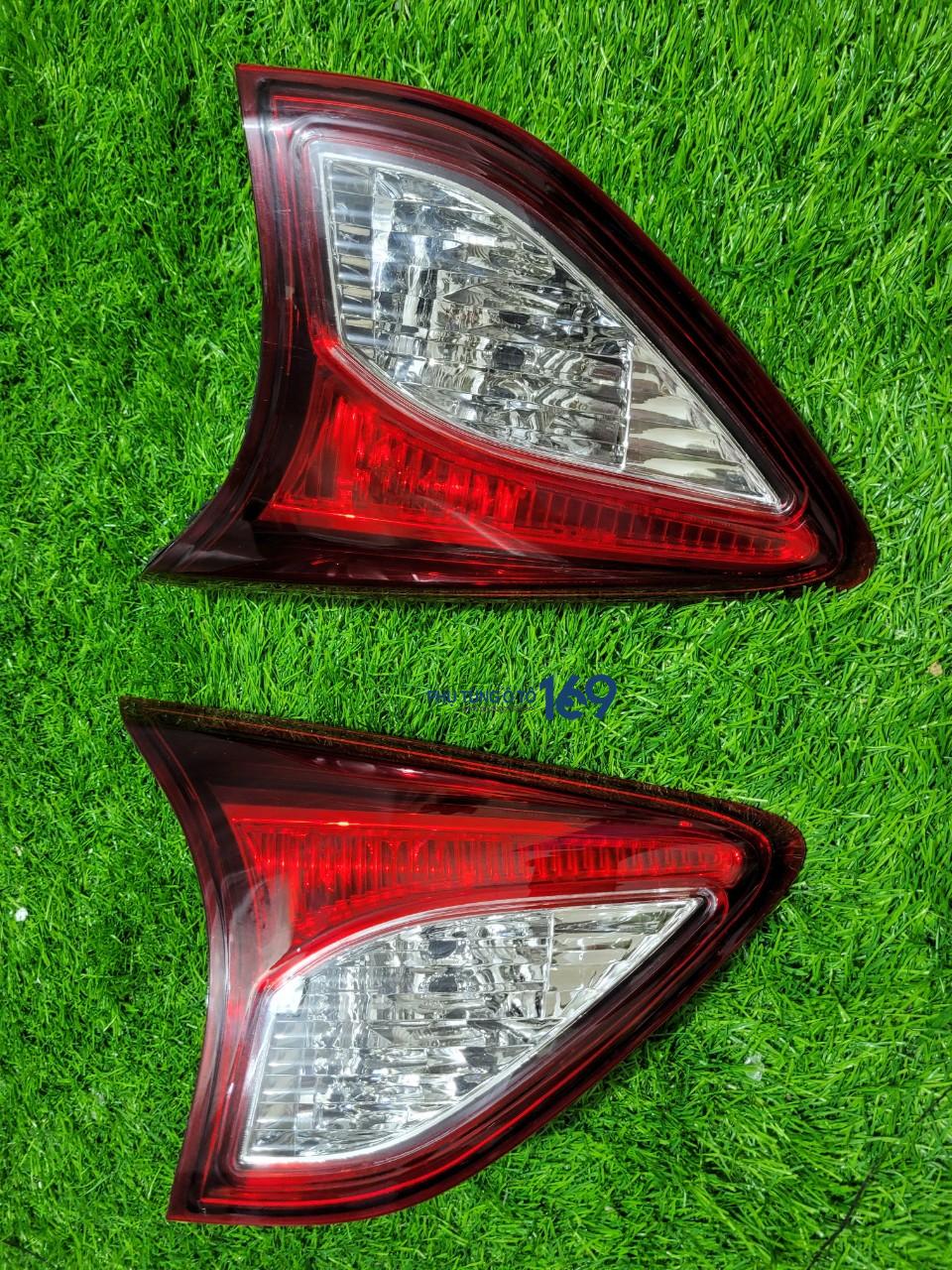 Đèn hậu miếng trong phải Cx5 Đèn hậu miếng trong phải Cx5