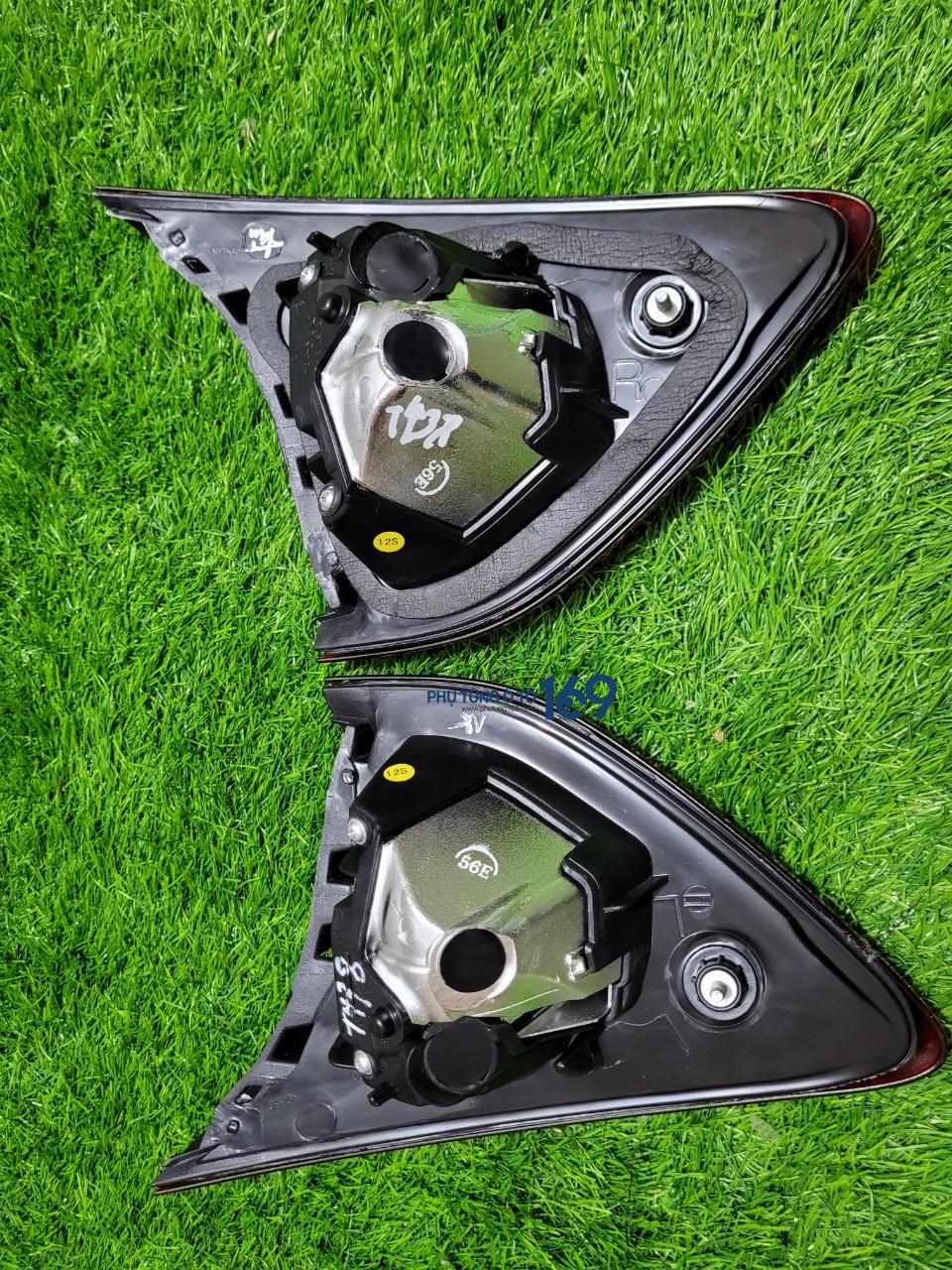 Đèn hậu miếng trong phải Cx5 Đèn hậu miếng trong phải Cx5