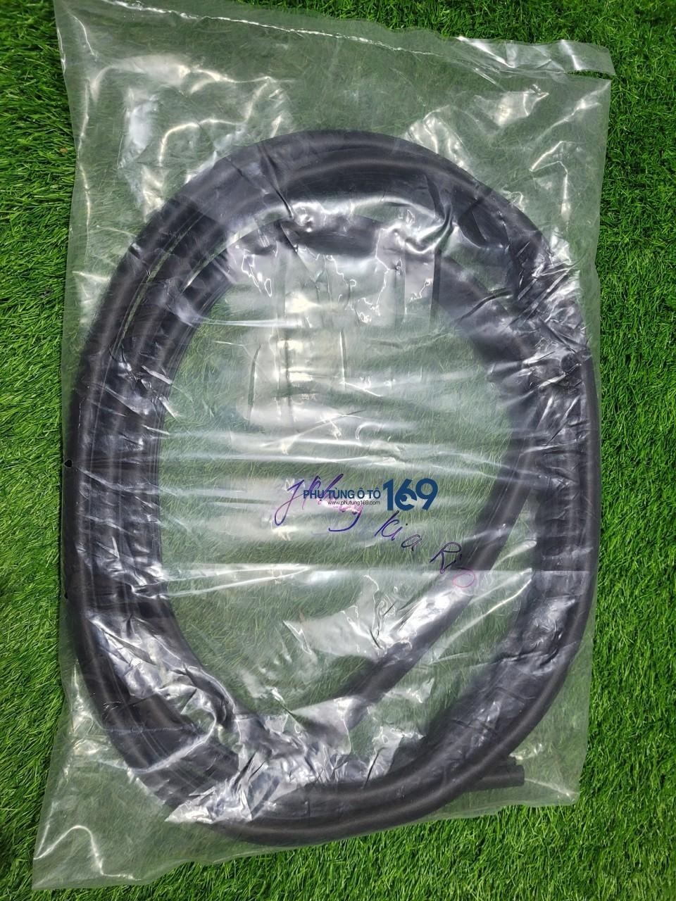 Gioăng khung cánh cửa sau Rio Gioăng khung cánh cửa sau Rio