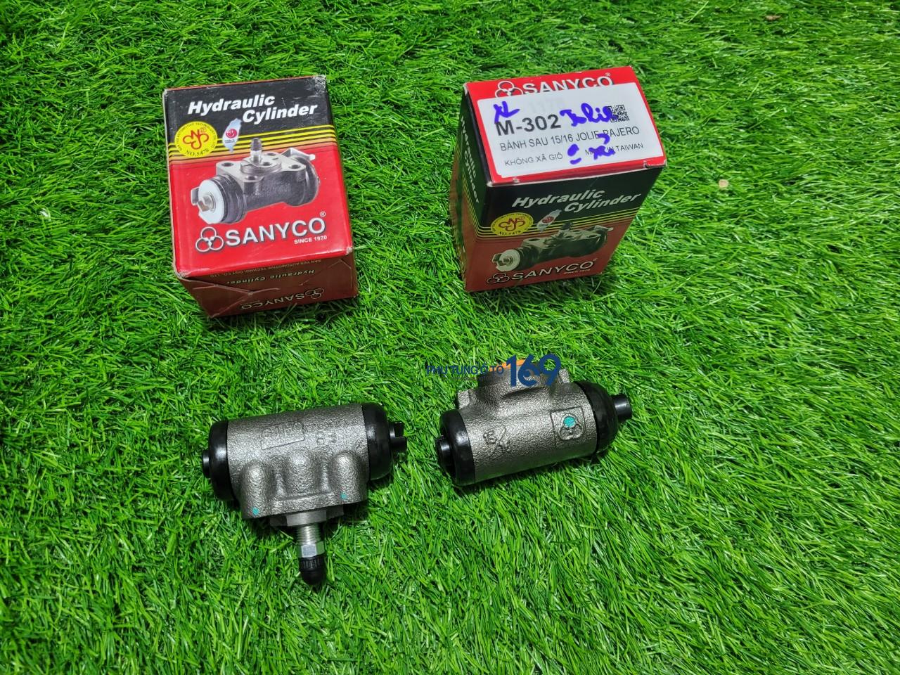 Heo thắng sau Pajero Heo thắng sau Pajero