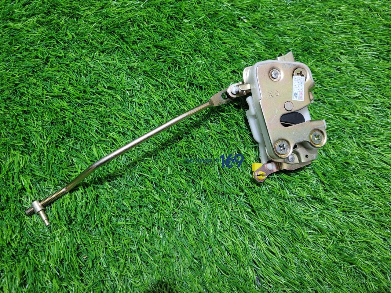 Khóa ngậm cốp hậu Pronto Khóa ngậm cốp hậu Pronto