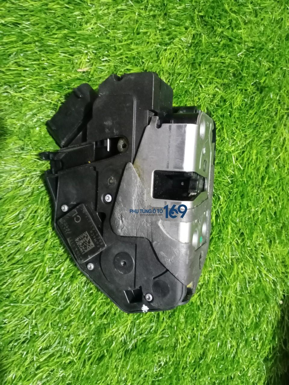 Khóa ngậm cửa sau phụ Ranger Khóa ngậm cửa sau phụ Ranger