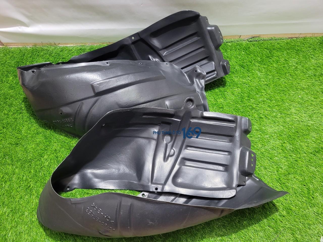 Lòng dè chắn bùn trước Camry 3.5 Lòng dè chắn bùn trước Camry 3.5