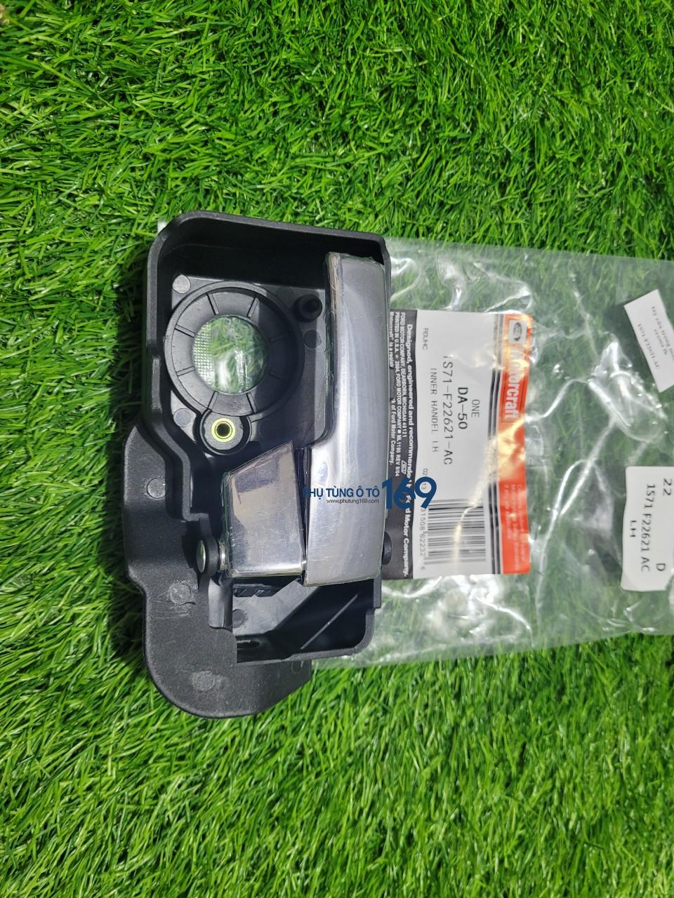 Tay mở cửa trong phụ Mondeo Tay mở cửa trong phụ Mondeo