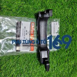 Tay mở ngoài phải Focus