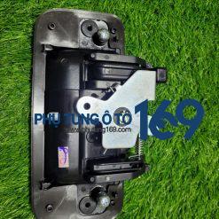 Tay mở thùng sau Ranger